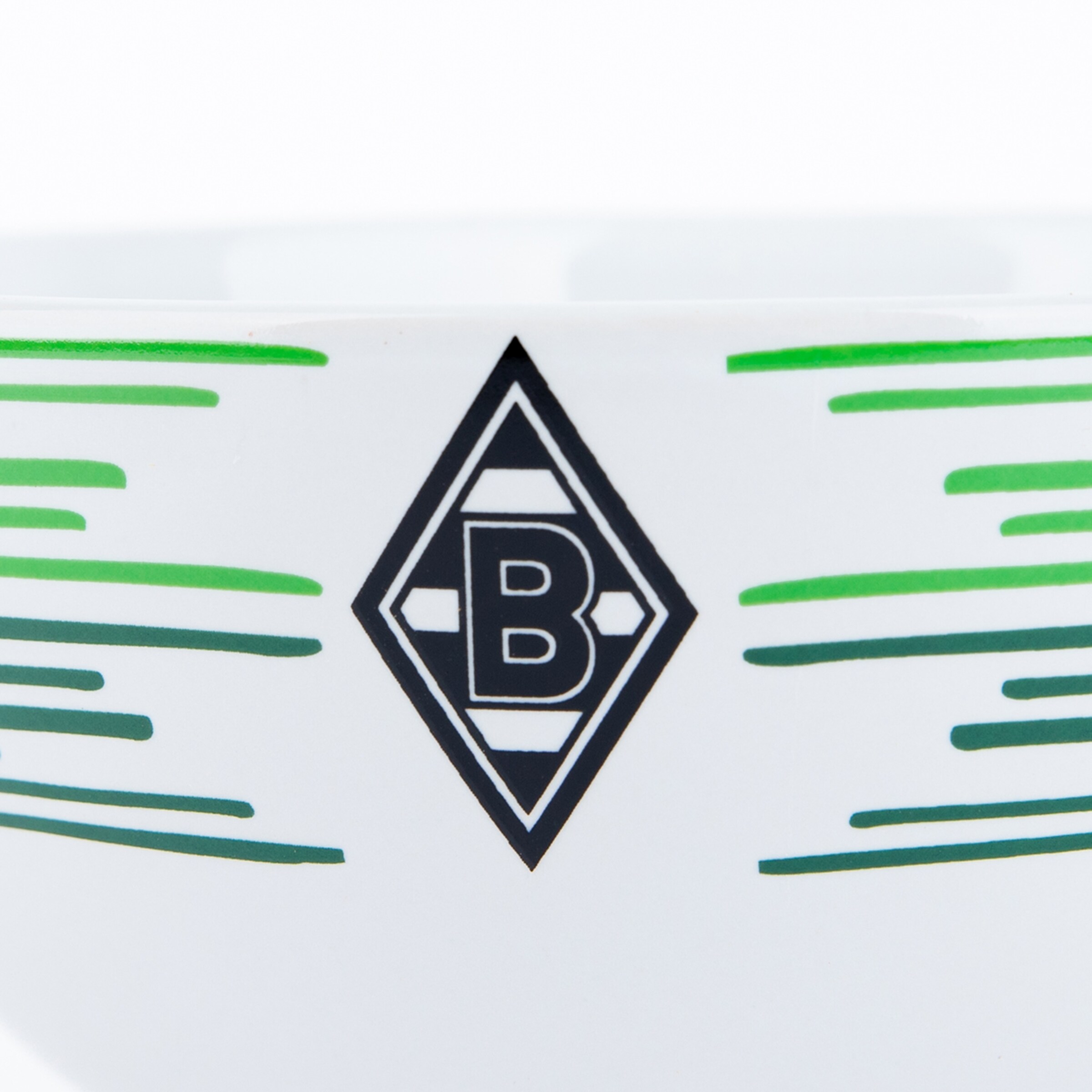 Borussia Mönchengladbach Logo (schwarze Raute mit weißem B) auf weißem Grund, flankiert von grünen horizontalen Streifen.