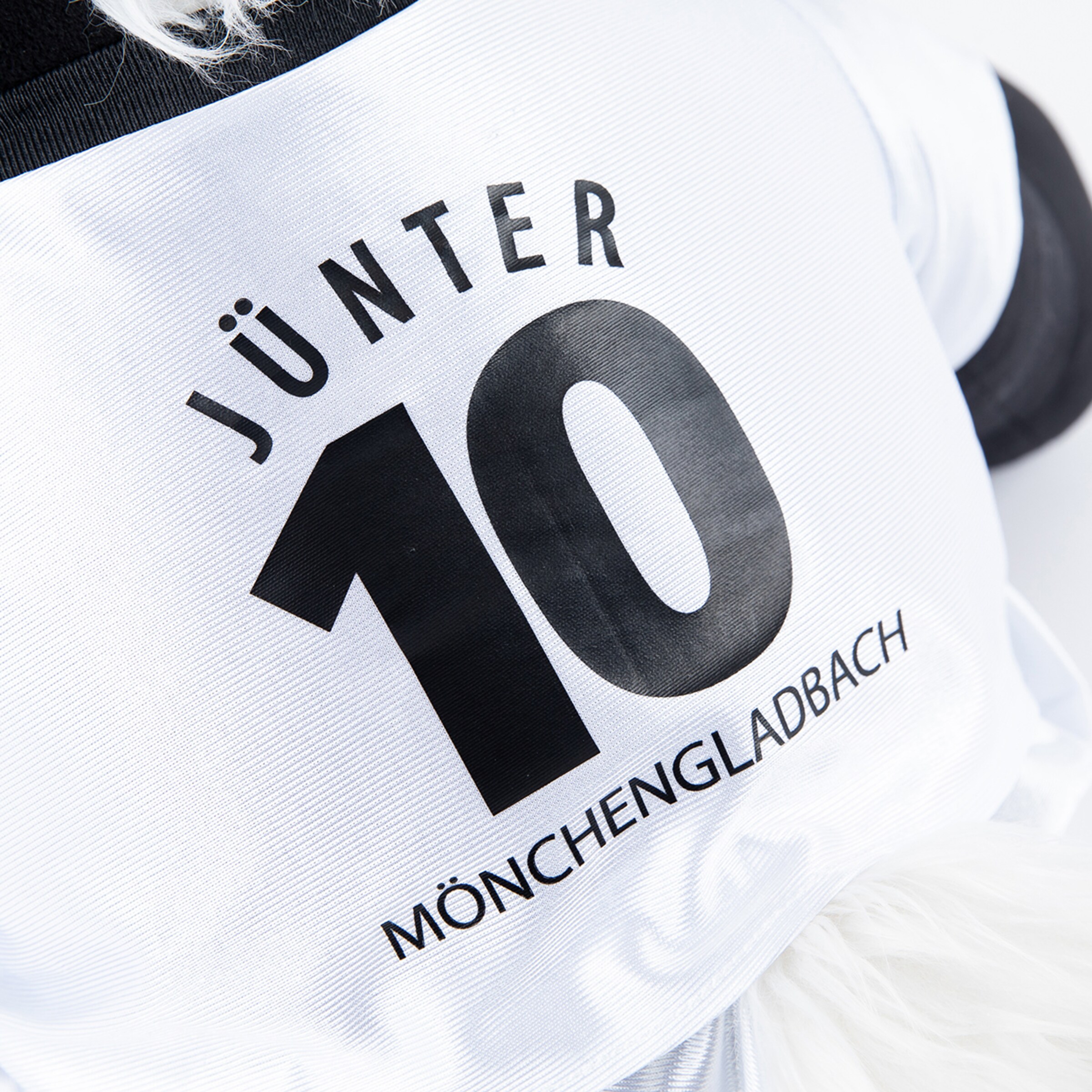 Jünters jersey the mascot of Borussia Mönchengladbach features the number 10 and the text Mönchengladbach.