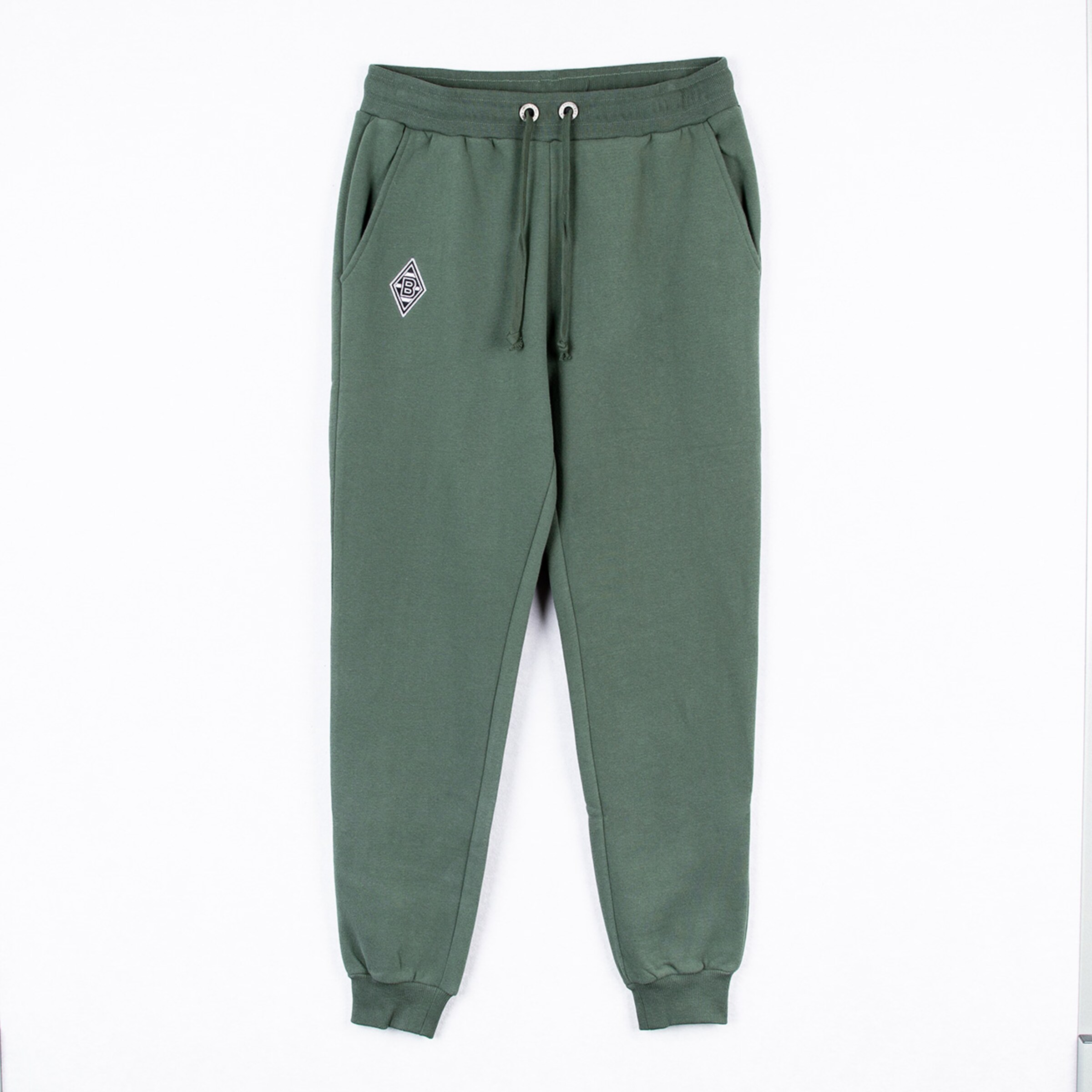 Grüne Jogginghose mit Taschen und elastischem Bund bestickt mit Borussia Mönchengladbach-Logo.