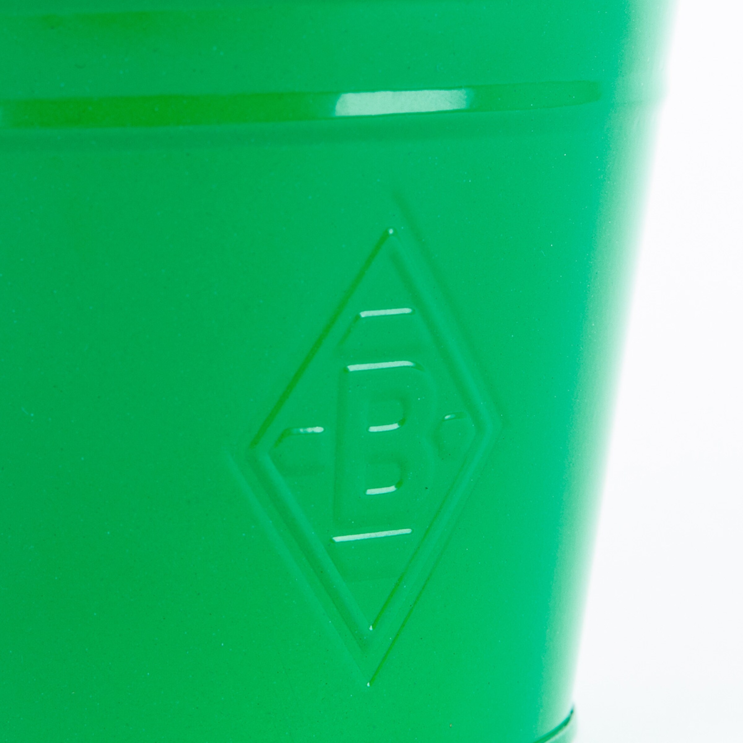 Green plastic cup featuring the Borussia Mönchengladbach logo