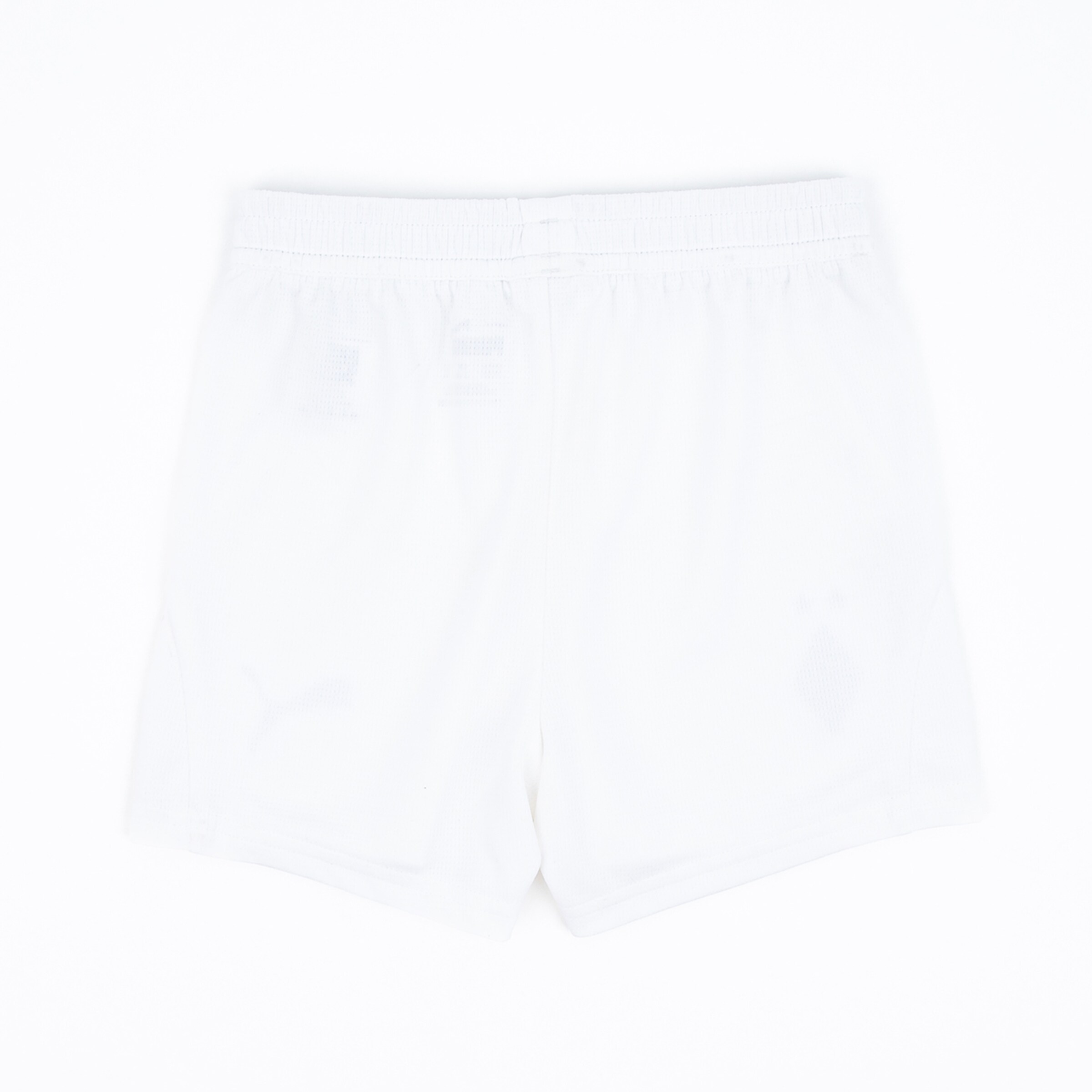 Weiße Sportshorts mit elastischem Bund.