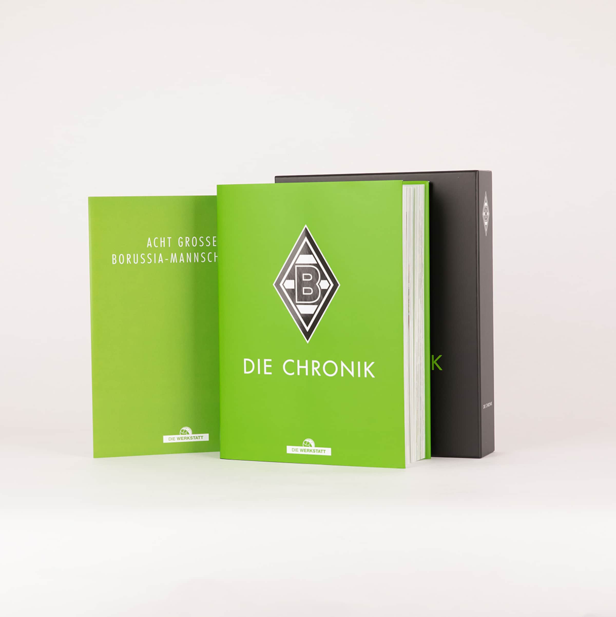 Book cover Die Chronik by Borussia Mönchengladbach featuring a green background