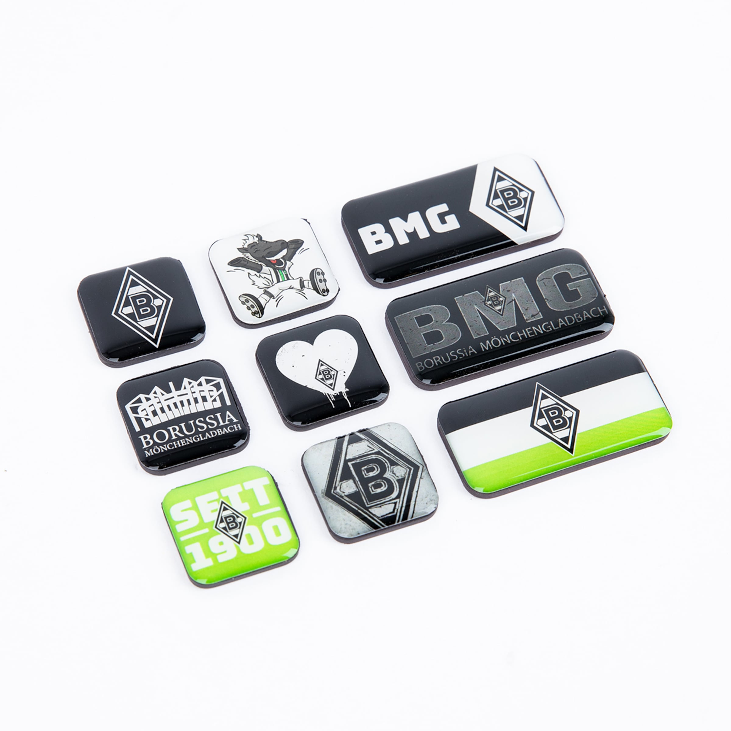 Various magnets featuring Borussia Mönchengladbach designs