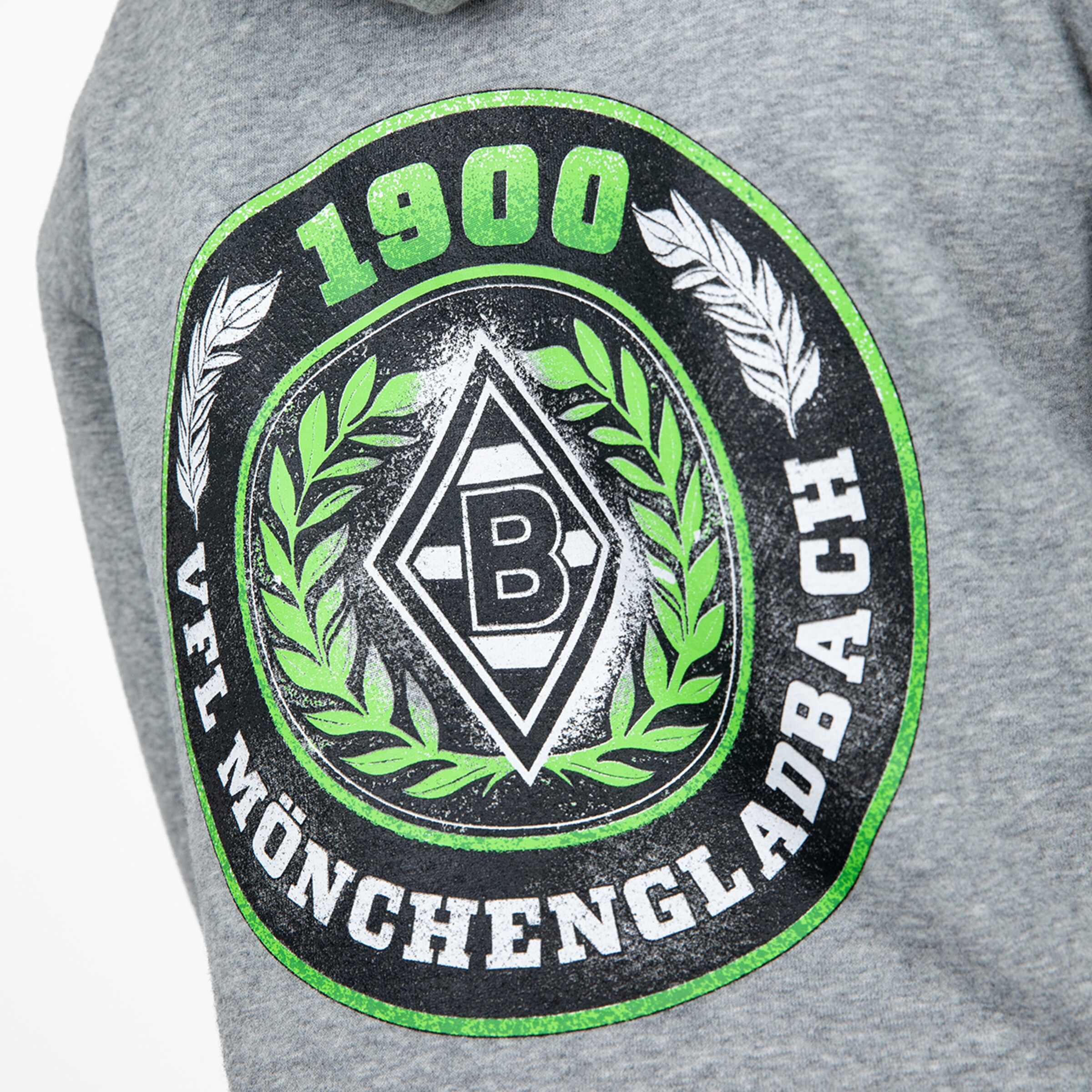 Grauer Kapuzenpullover mit Druck des VfL Mönchengladbach Logos und der Jahreszahl 1900.