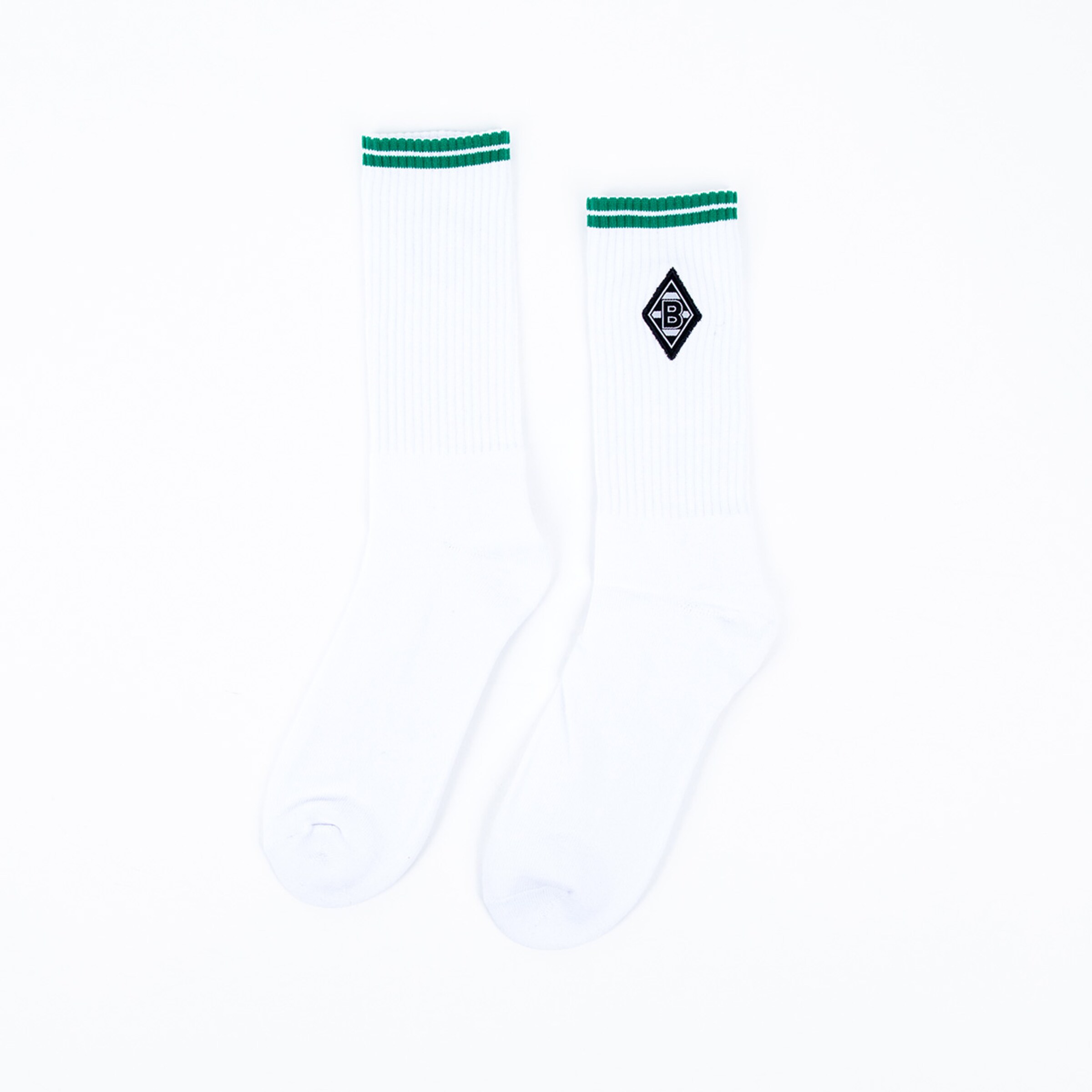 Weiße Socken mit grünem Streifen und Borussia Mönchengladbach Logo.