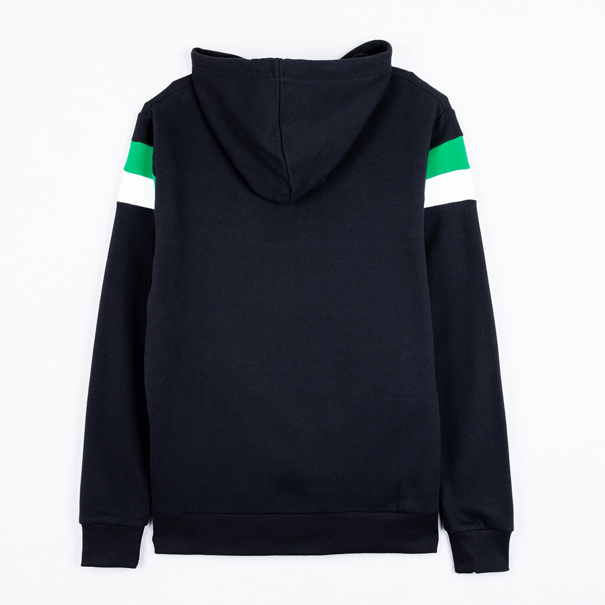 Schwarze Kapuzenjacke mit grünen und weißen Streifen an den Ärmeln von hinten aufgenommen.