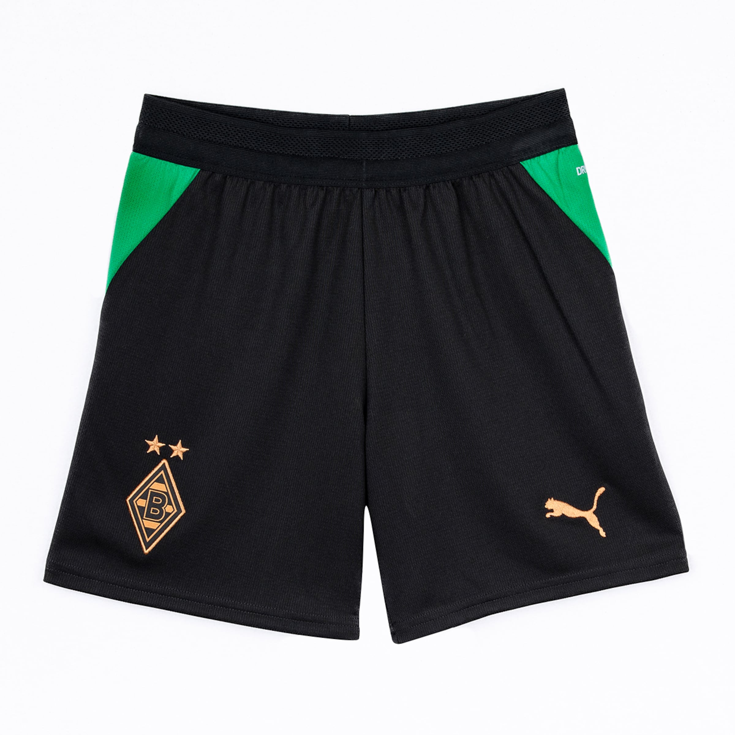 Schwarze Puma Fußballshorts von Borussia Mönchengladbach mit grünen Seiteneinsätzen und kupferfarbenen Logos.