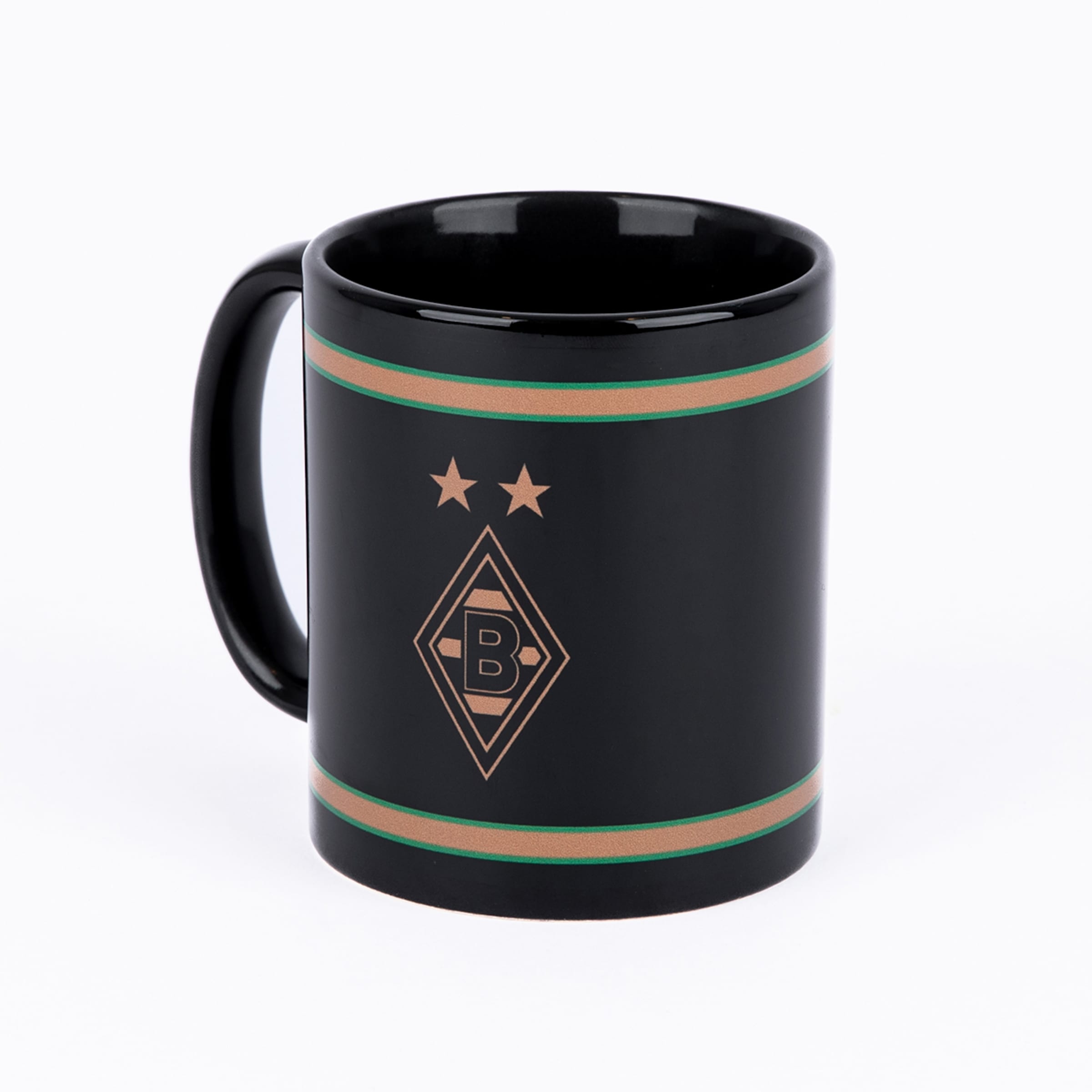 Schwarze Tasse mit dem Logo von Borussia Mönchengladbach (Raute mit B), zwei goldenen Sternen sowie grünen und goldenen Zierstreifen.