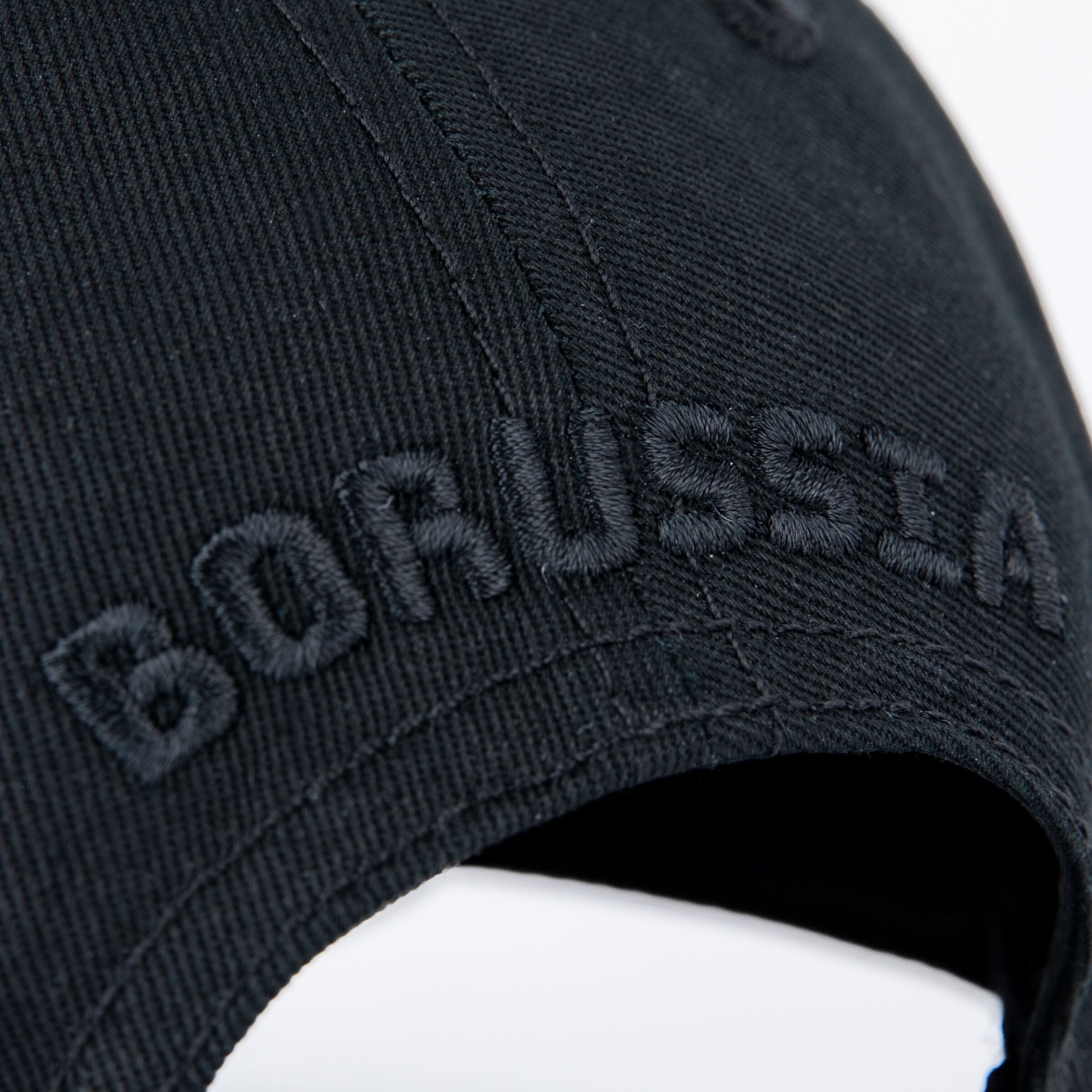Schwarze Baseballmütze mit geprägtem Schriftzug BORUSSIA.