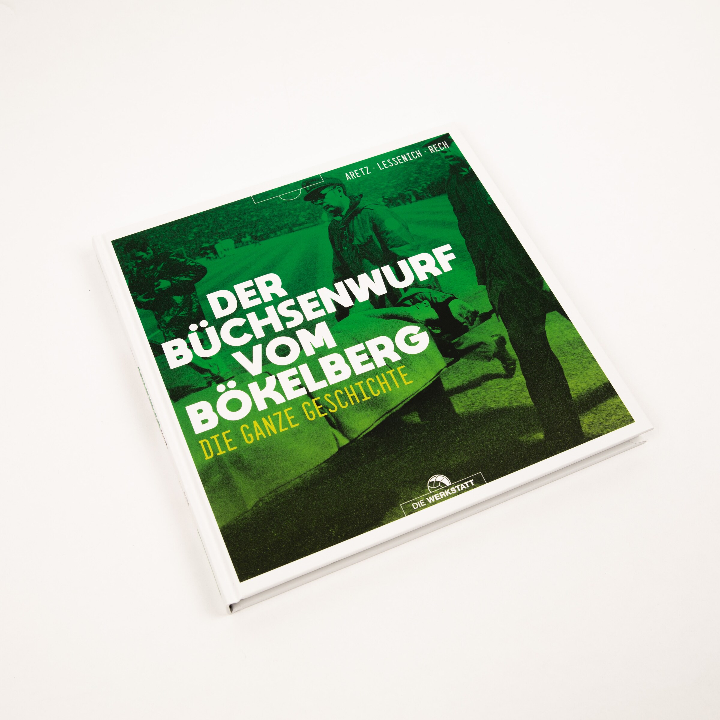 Book cover featuring the title Der Büchsenwurf vom Bökelberg and subtitle Die ganze Geschichte.