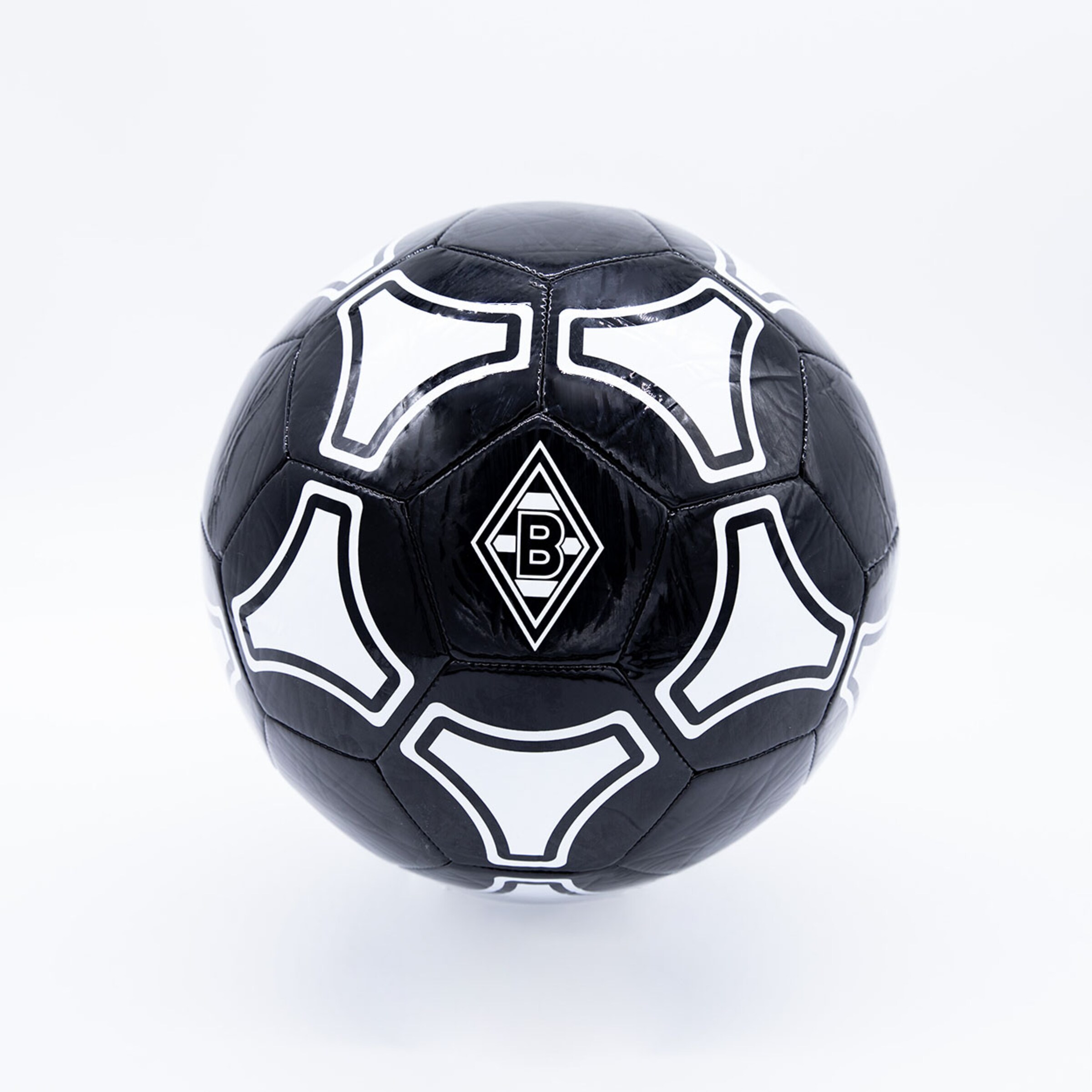 Schwarz-weißer Fußball mit Borussia Mönchengladbach-Logo.