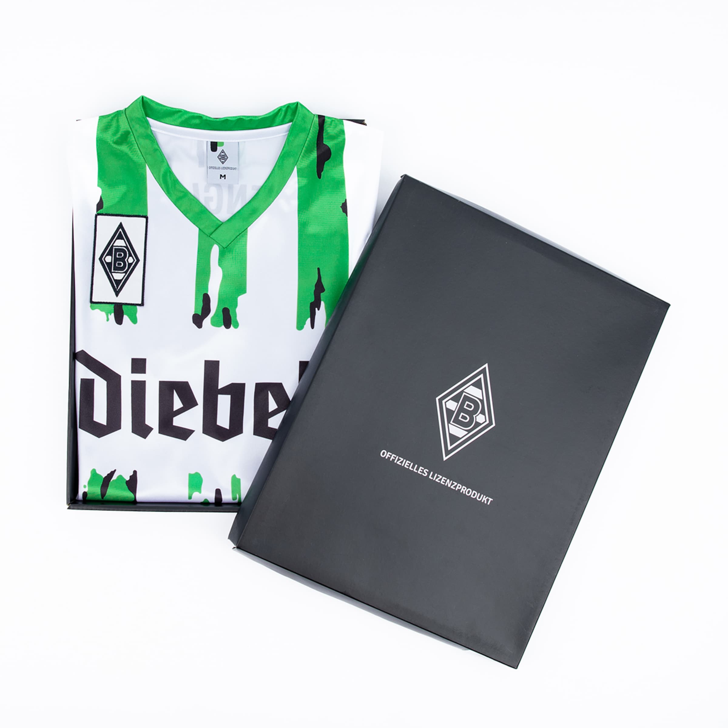 Trikot von Borussia Mönchengladbach in der Verpackung.
