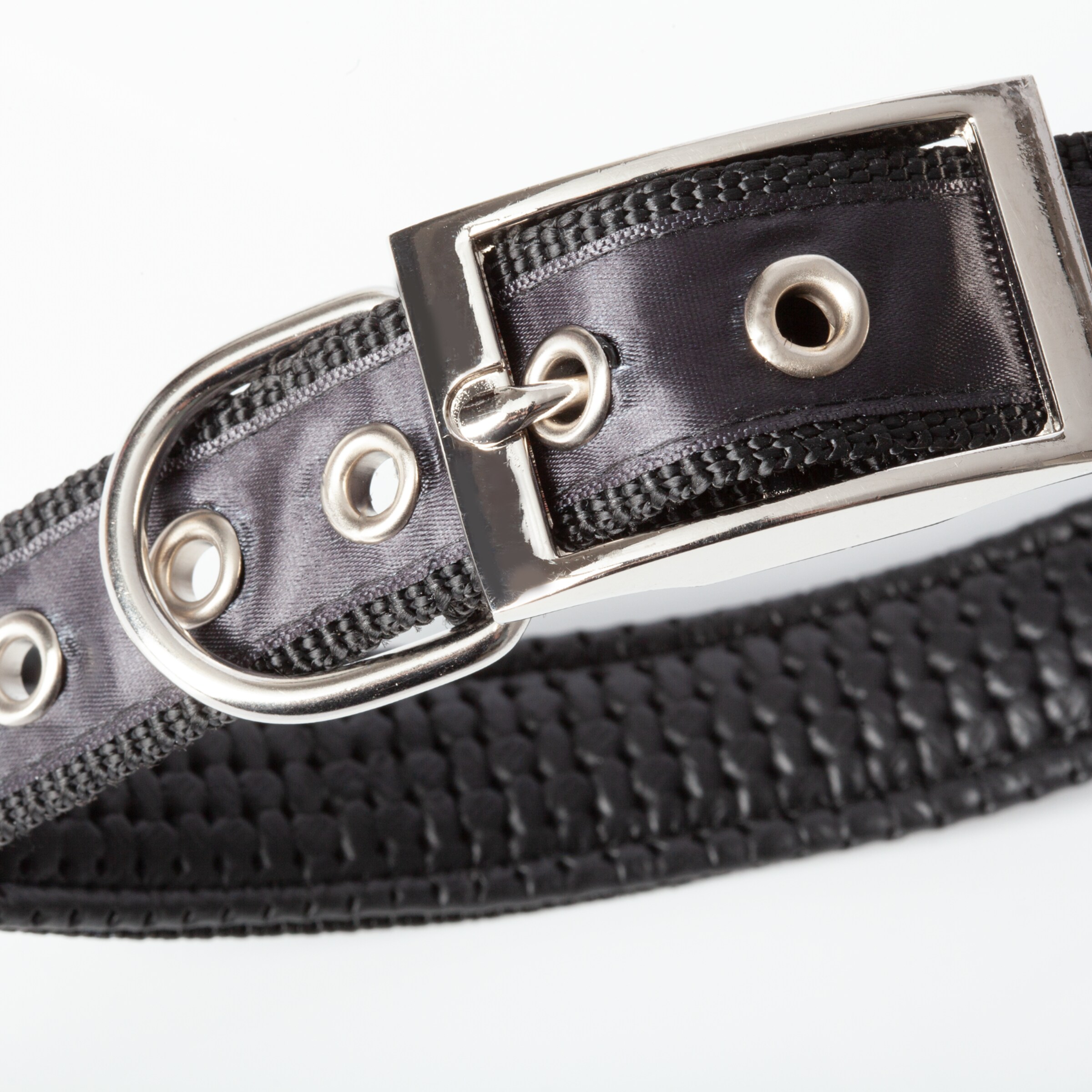 Black belt with silver buckle and eyelets.