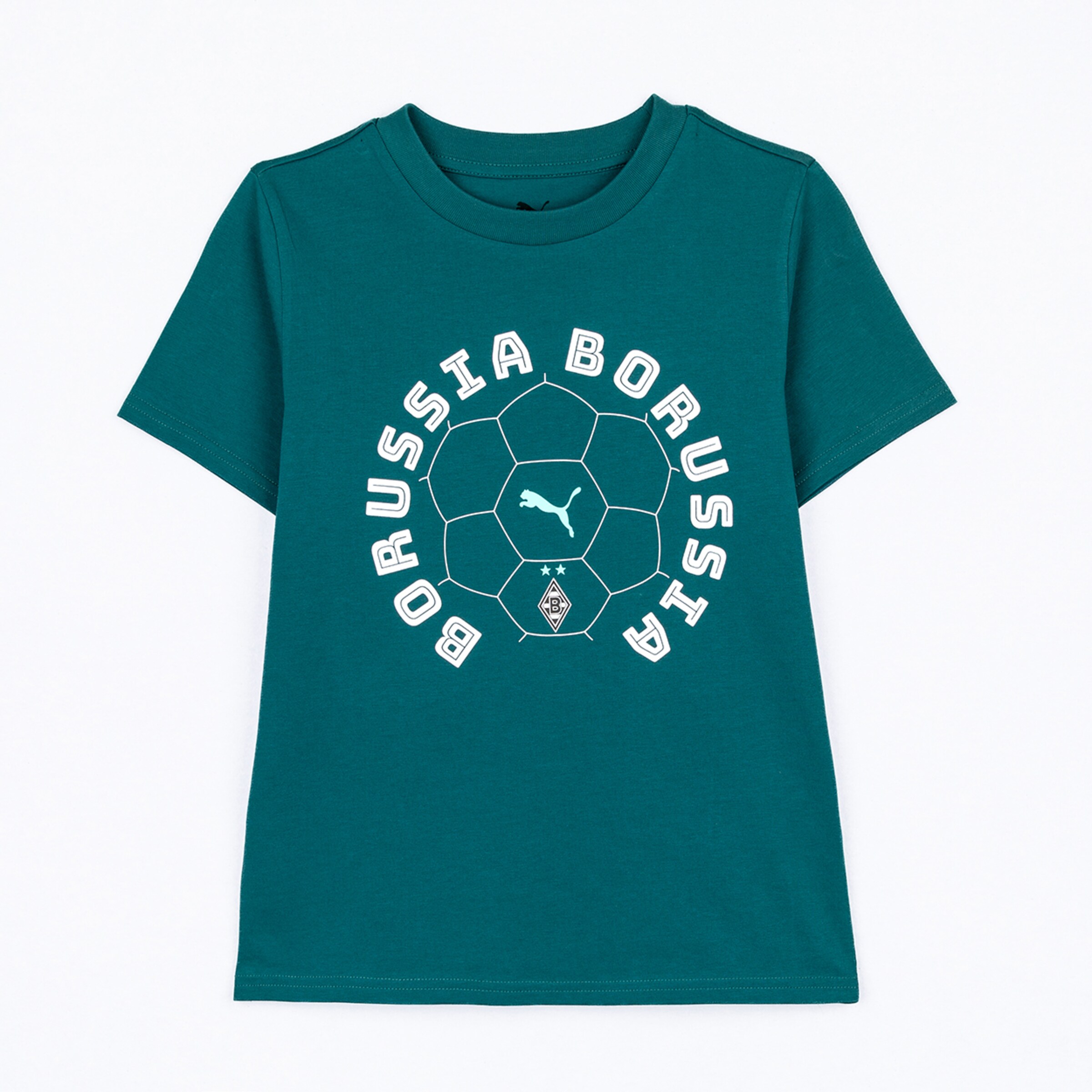 Petrolfarbenes Kinder-T-Shirt mit weißer Fußballgrafik, einem hellblauen Puma-Logo und dem Borussia Mönchengladbach Wappen. Schriftzug: 'BORUSSIA MÖNCHENGLADBACH'.