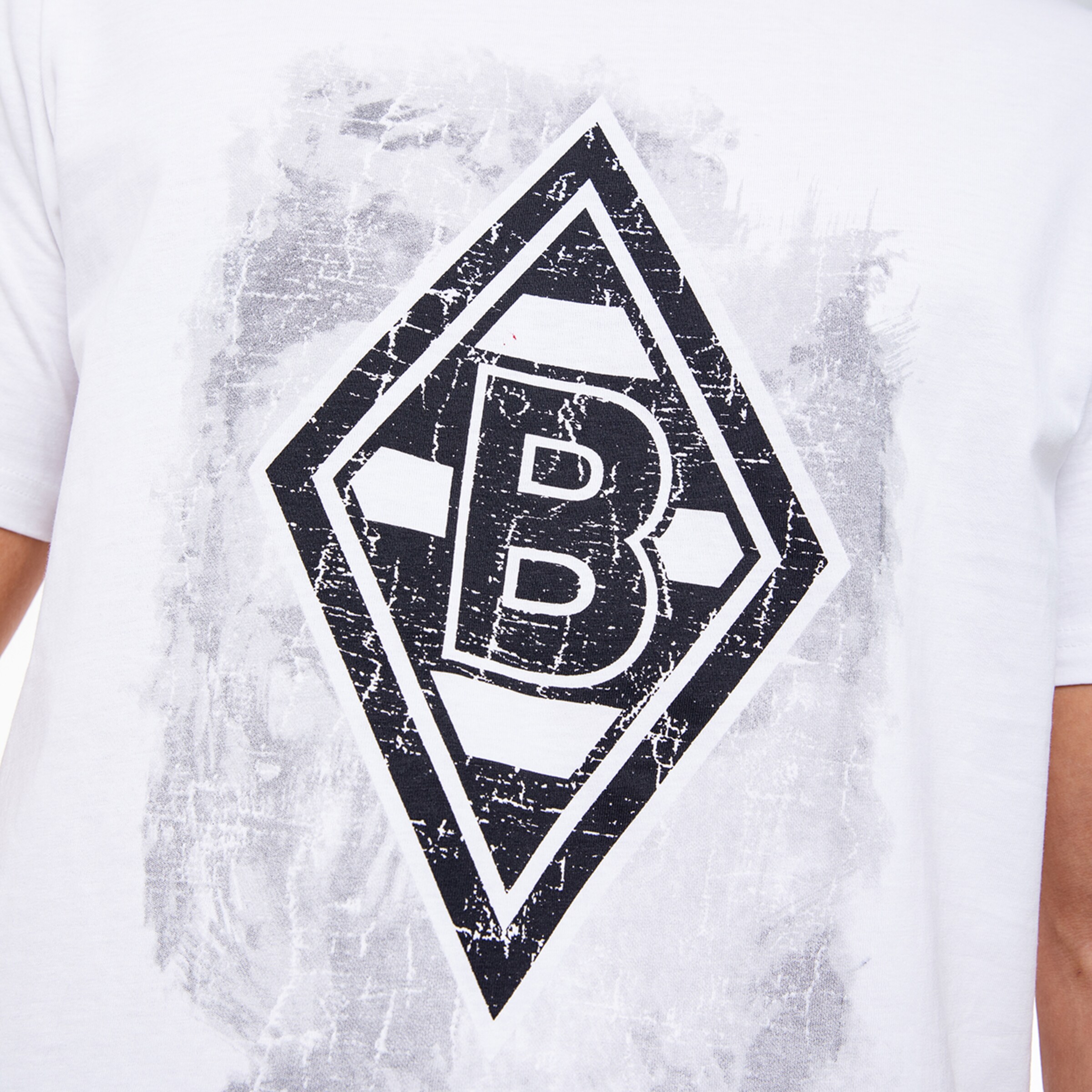 T-Shirt mit dem Borussia Mönchengladbach Logo in einem geometrischen Design.