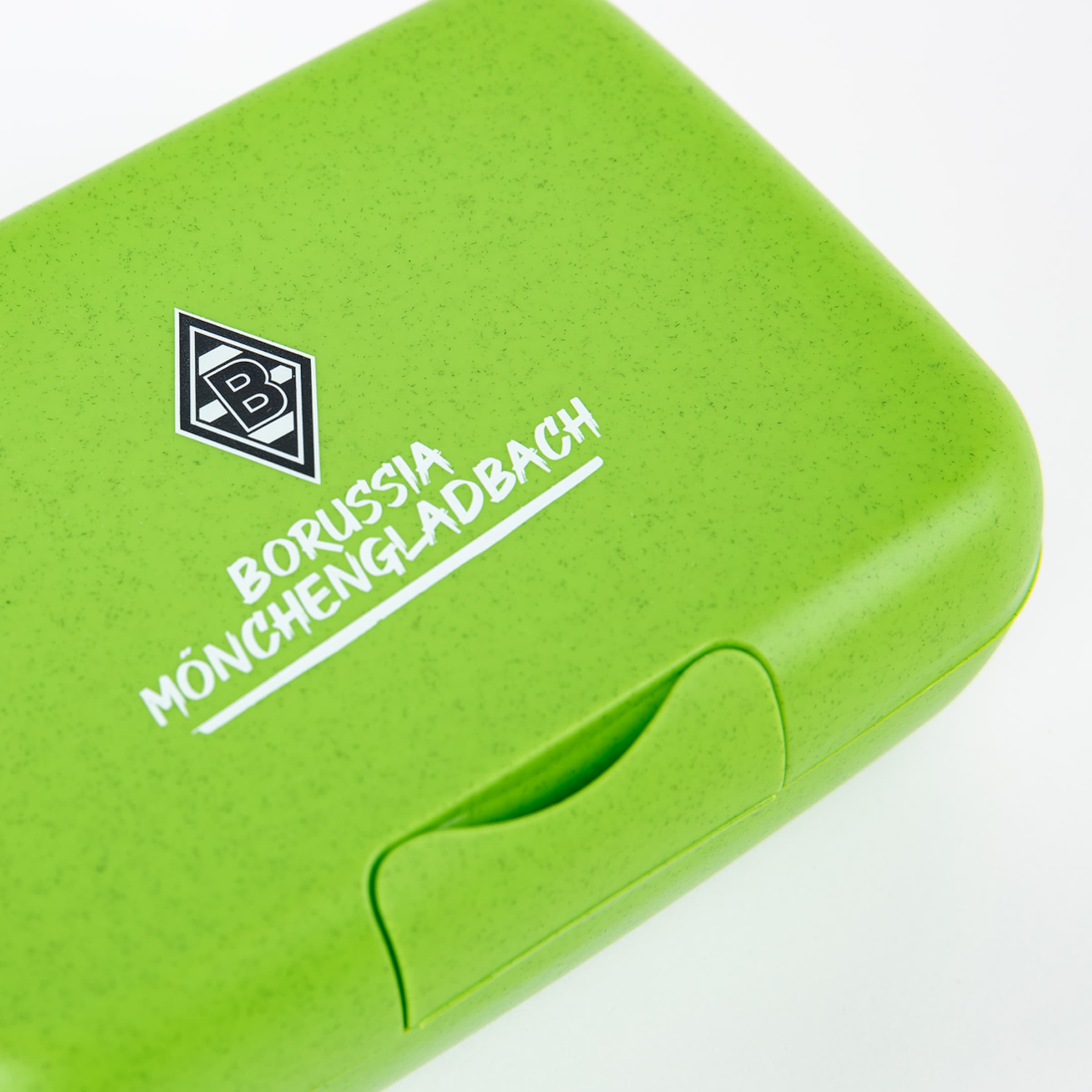 Hellgrüne Brotdose mit dem Logo und Schriftzug von Borussia Mönchengladbach in Weiß.