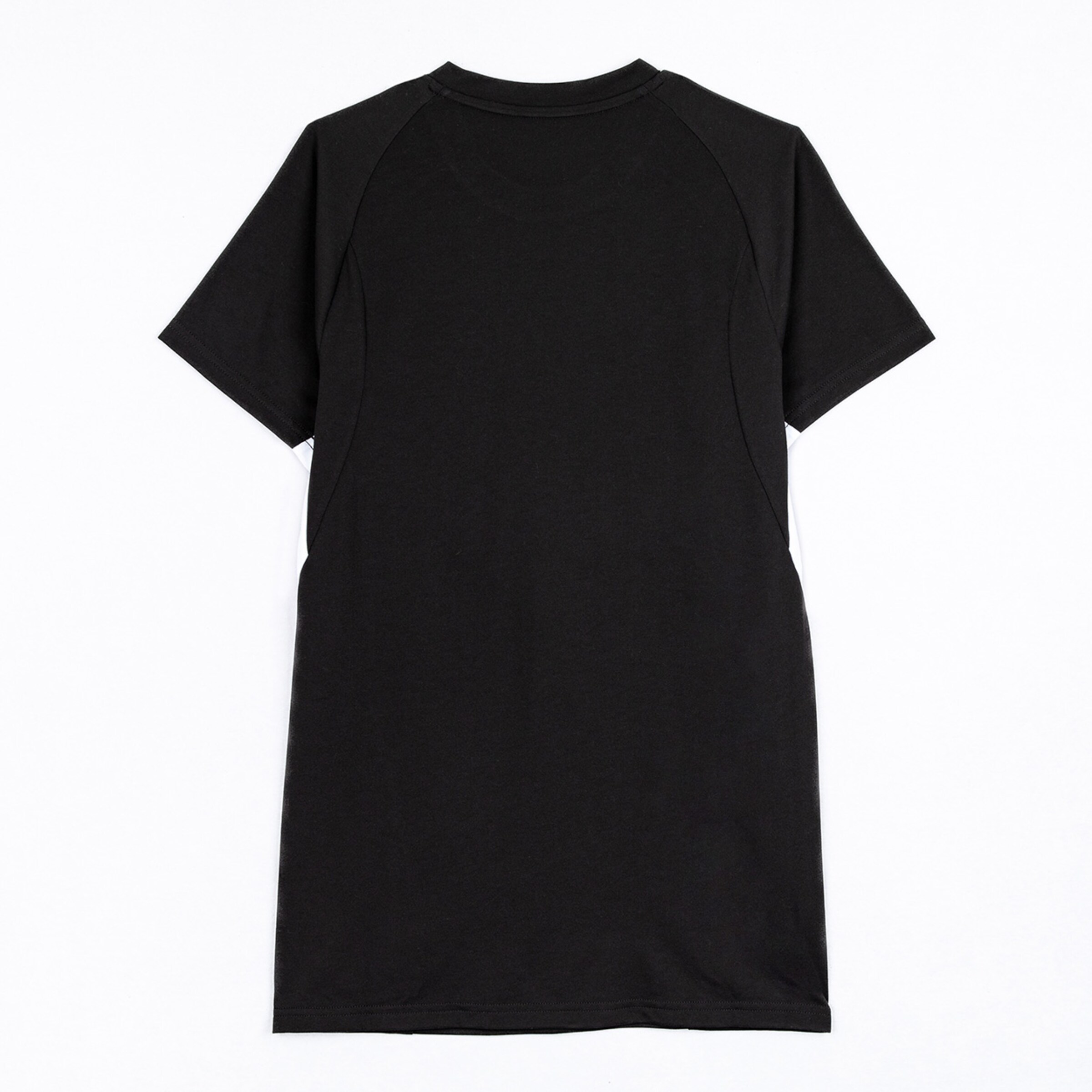 Schwarzes T-Shirt ohne Aufdruck Rückenansicht simple Gestaltung.