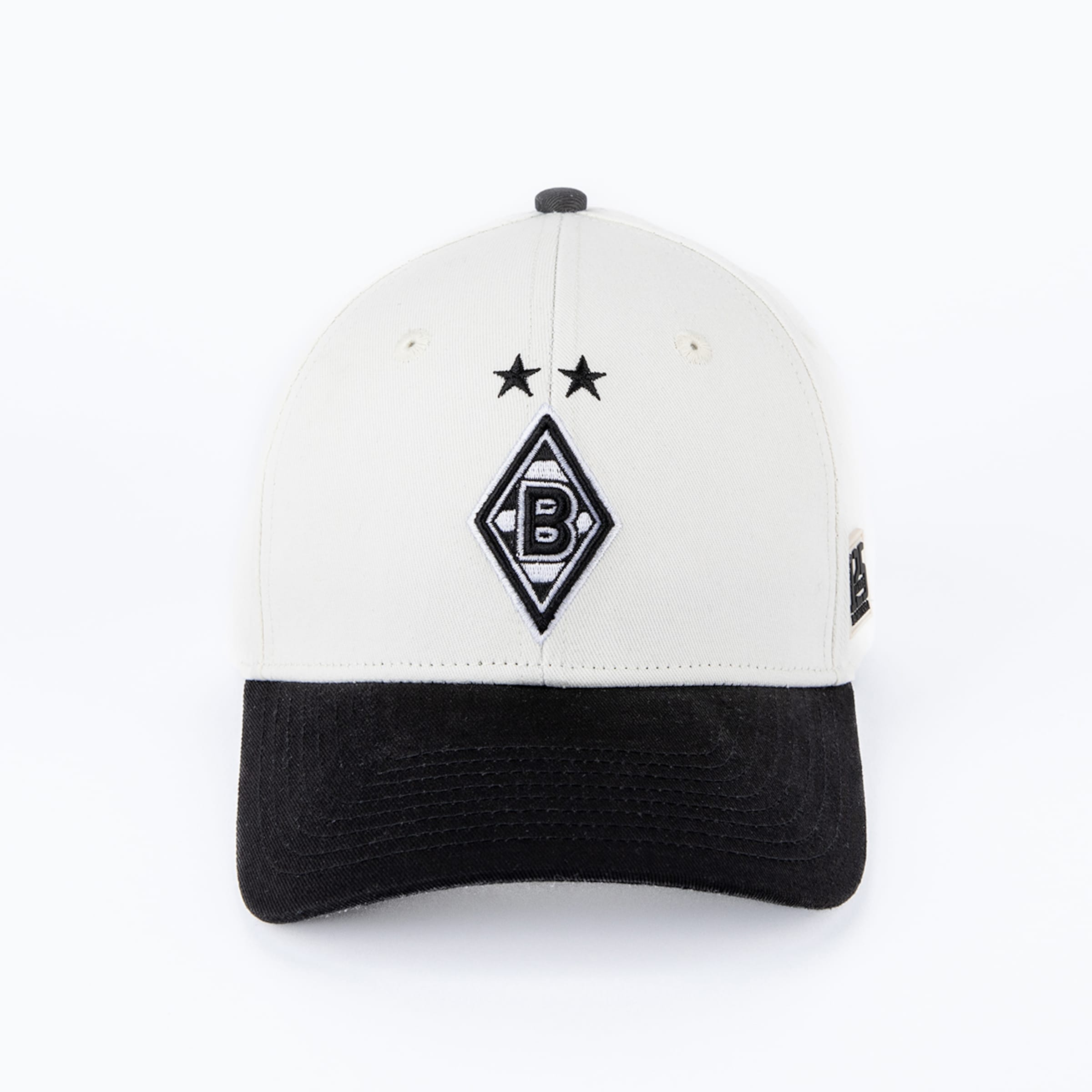 Schwarz-weiße Mütze mit gesticktem Borussia Mönchengladbach Logo und zwei Sternen.