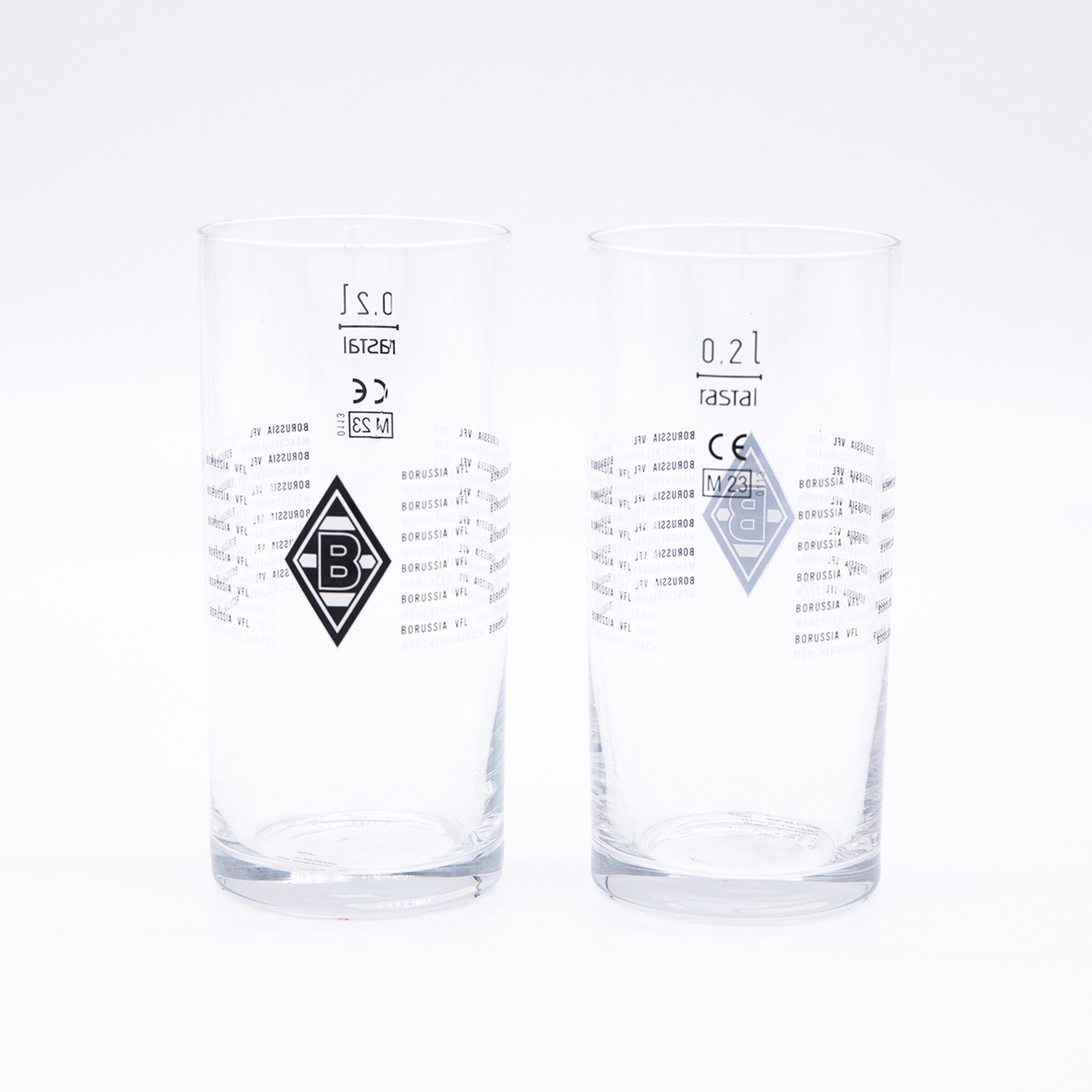 Zwei klare 0,2l Gläser mit Borussia Mönchengladbach Logo (Raute mit B) und umlaufendem "BORUSSIA VFL" Schriftzug vor weißem Hintergrund.