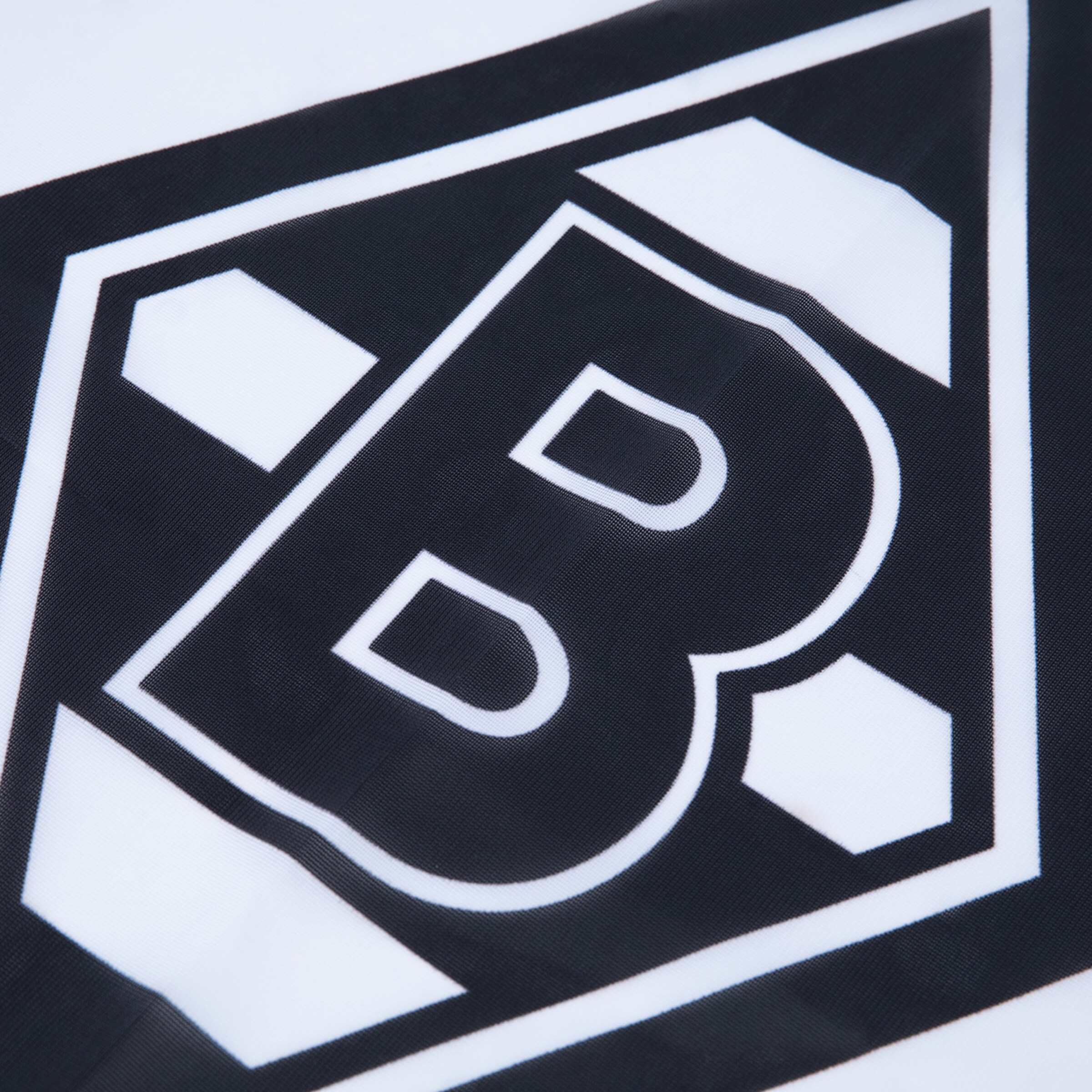 Logo von Borussia Mönchengladbach mit dem Buchstaben B in einem Rautenrahmen.