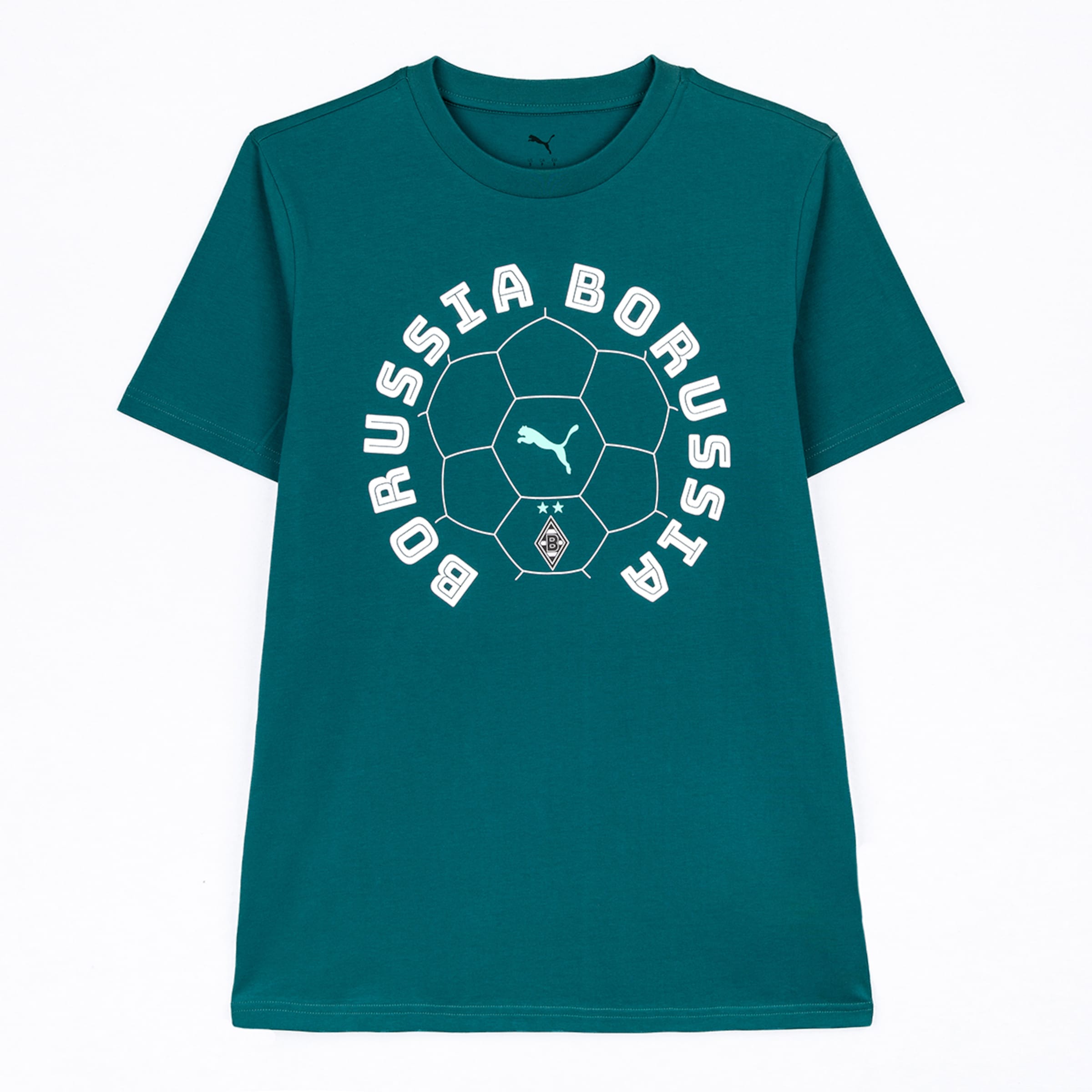 Dunkelblaugrünes Puma T-Shirt mit weißem Fußballmotiv. Im Ball sind ein hellblaugrünes Puma Logo und das Borussia Mönchengladbach Wappen. „BORUSSIA“ umrahmt den Ball in Weiß.