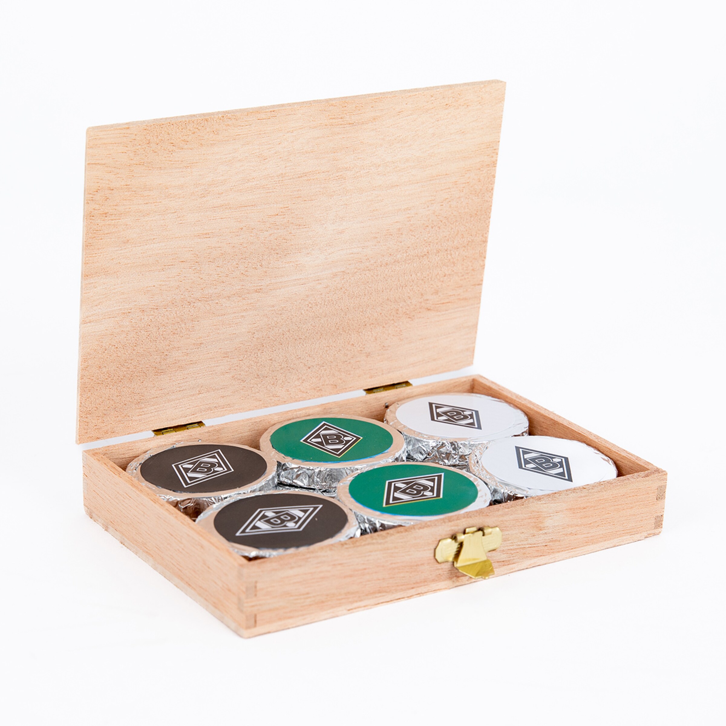 Wooden box containing six poker chips in three colors each featuring the Borussia Mönchengladbach club logo.
