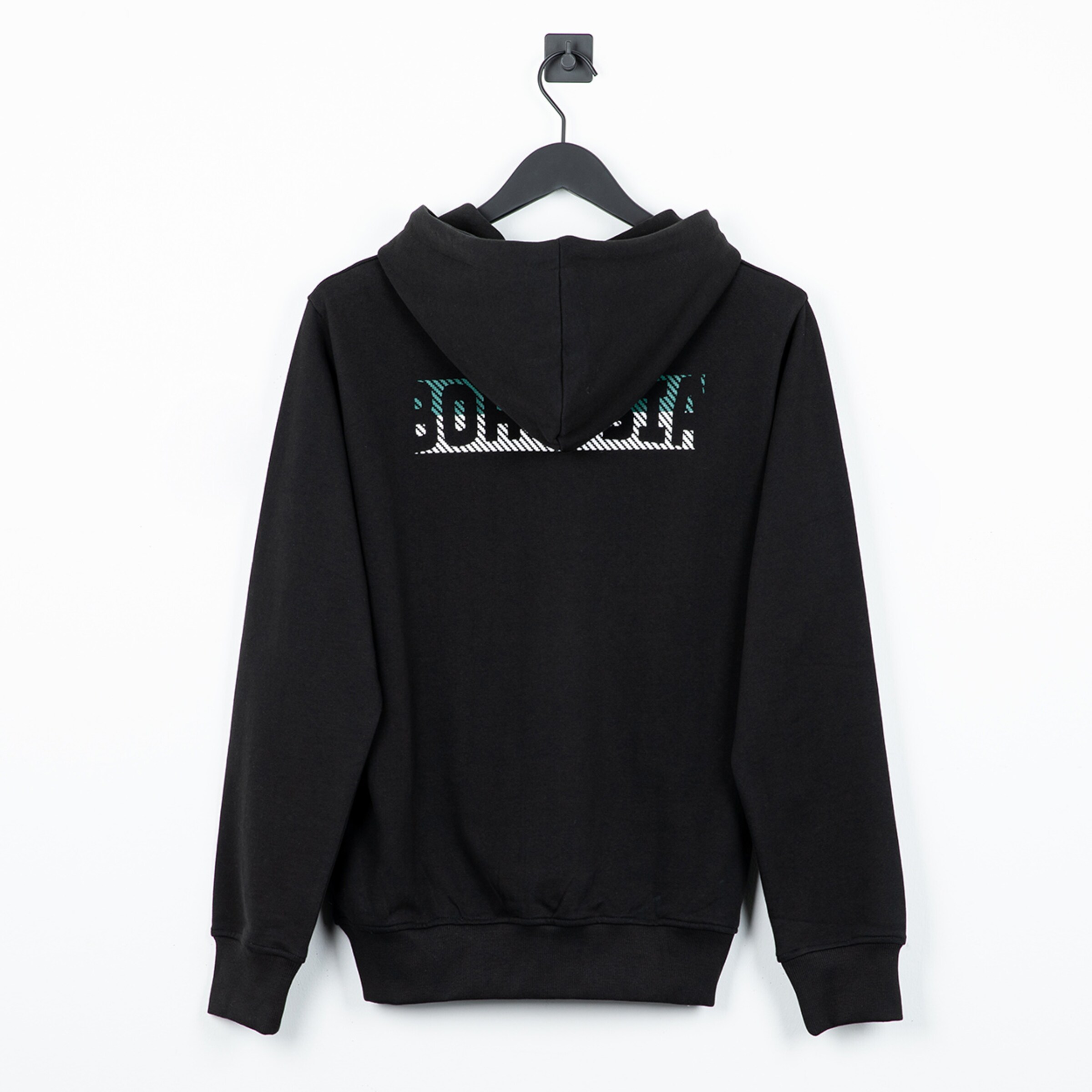 Schwarzer Hoodie mit Kapuze und Borussia Schriftzug auf dem Rücken