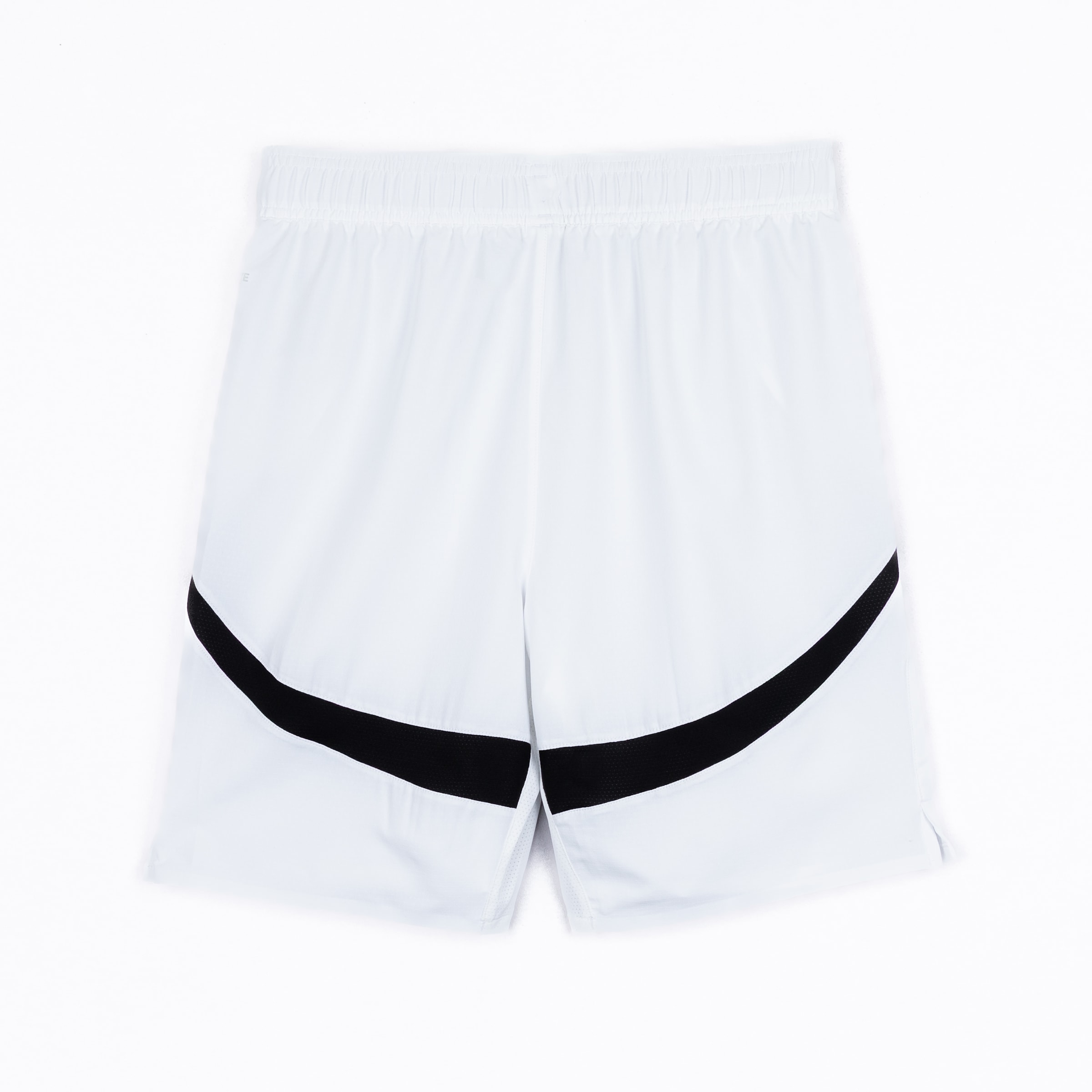 Kurze weiße Sporthose mit schwarzem Design an der Unterkante.