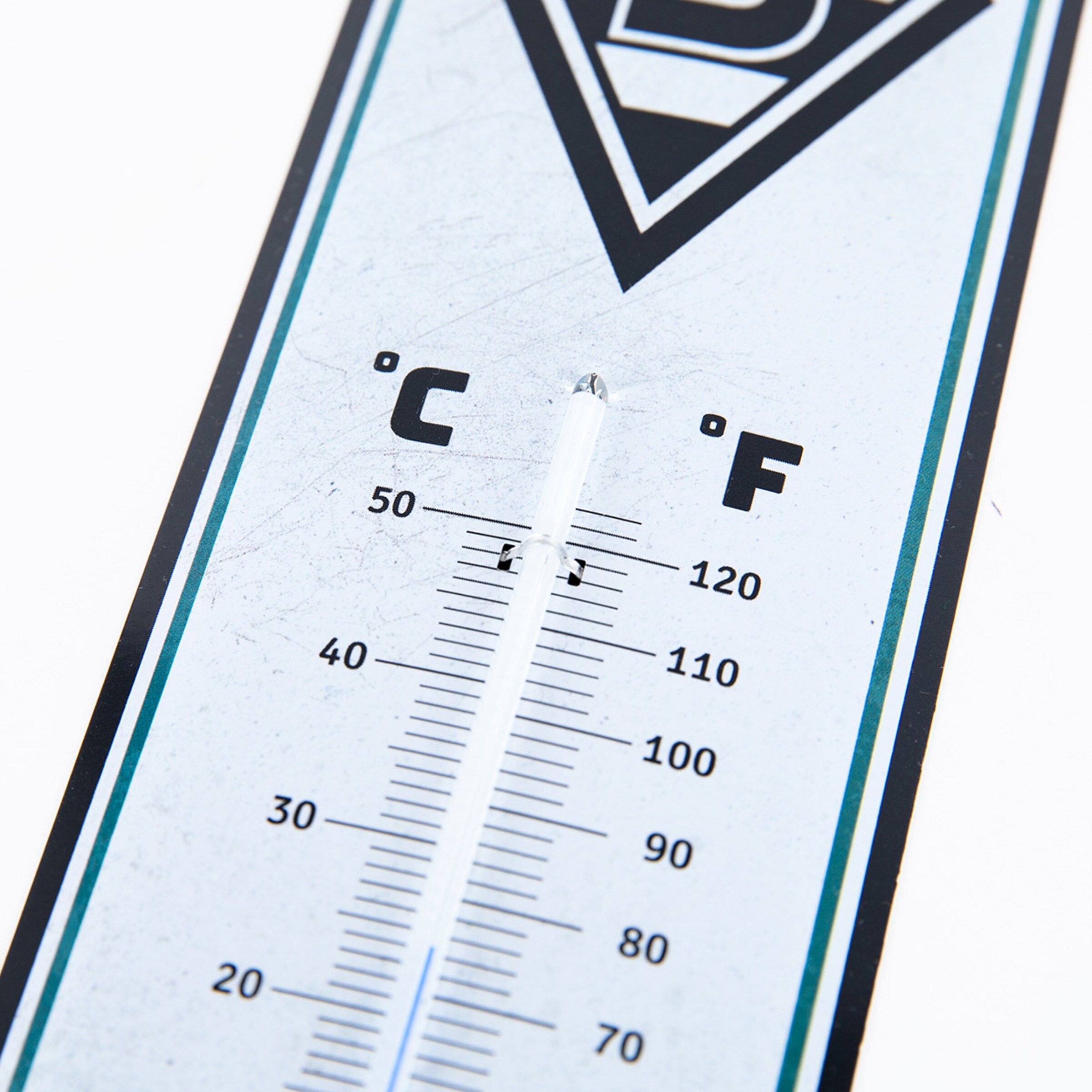 Thermometer with Celsius and Fahrenheit scales up to 120 degrees.
