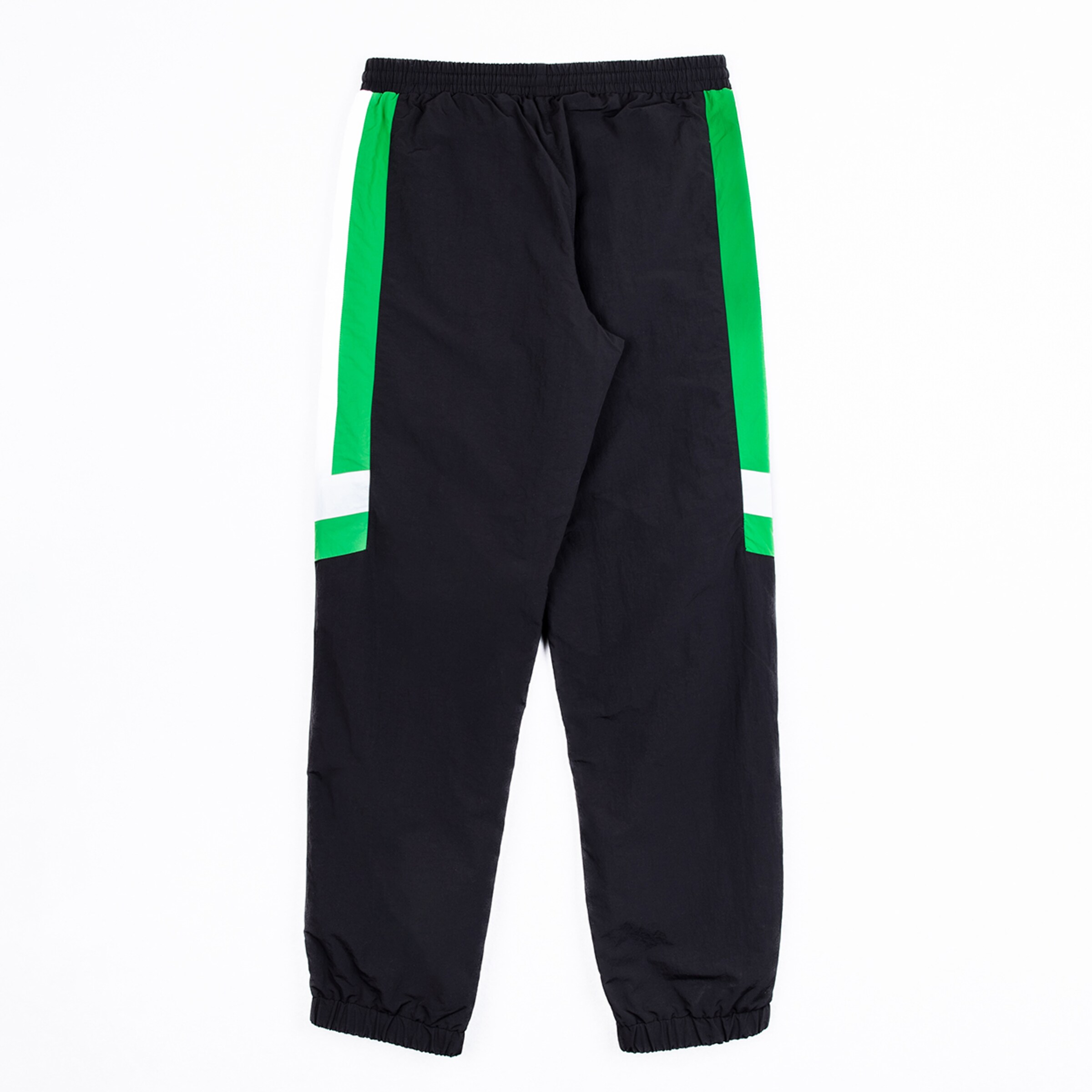 Schwarze Sporthose mit grünen und weißen Streifen an den Seiten.