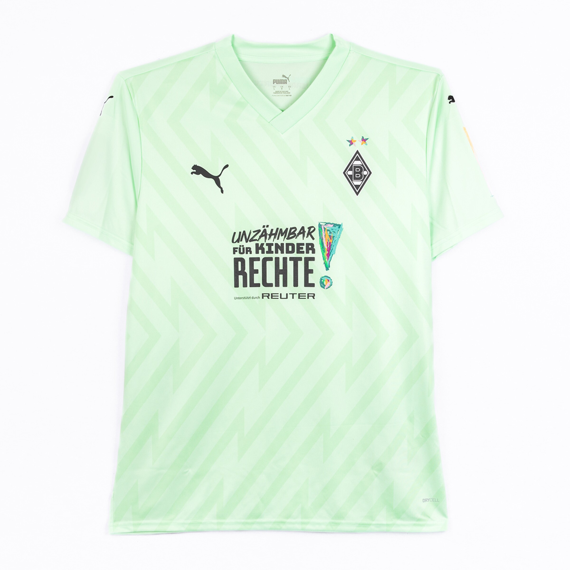 Grünes Trikot von Borussia Mönchengladbach mit dem Logo und einem Sponsorenaufdruck.